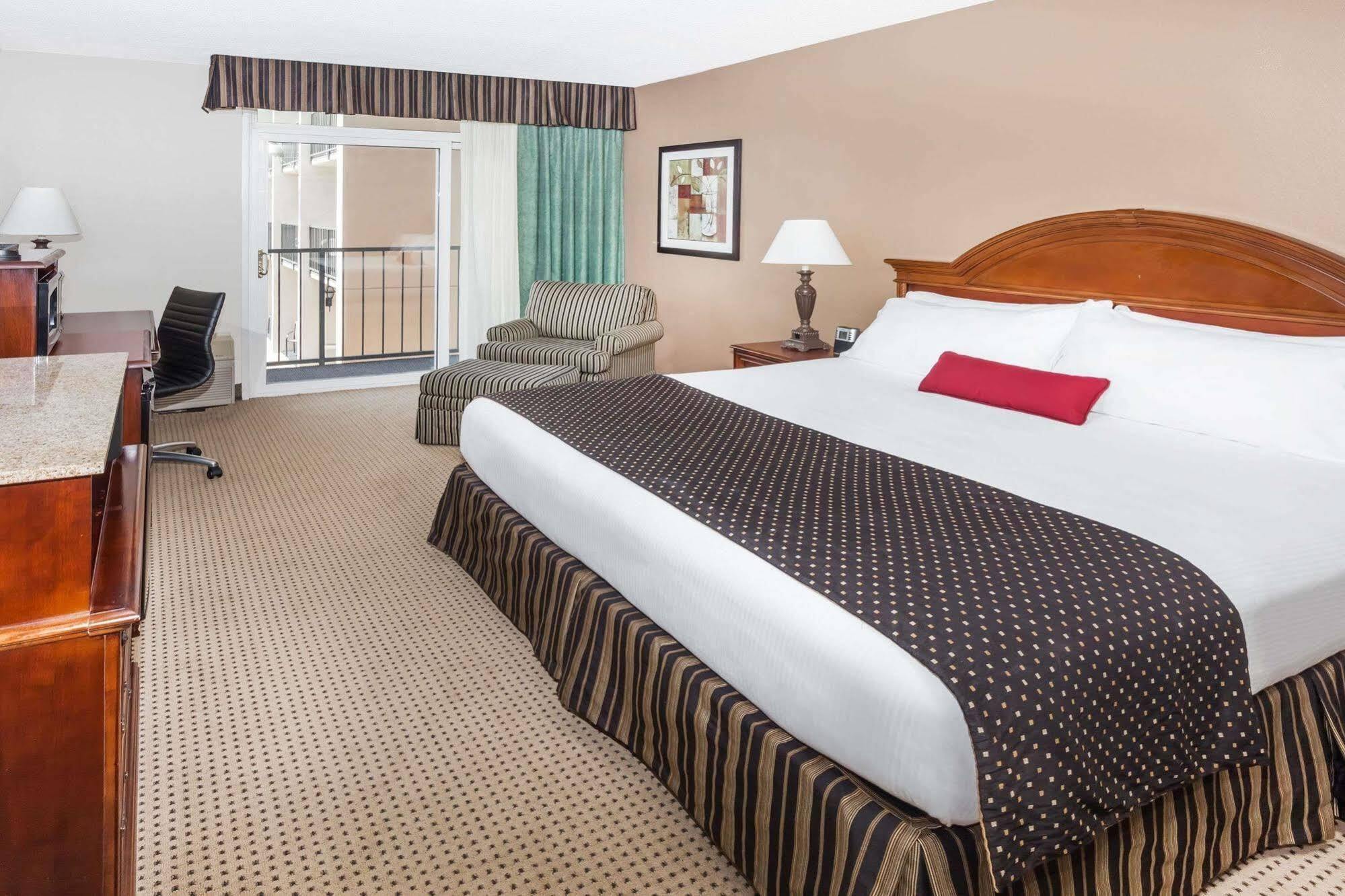 Wyndham Garden Warsaw Ξενοδοχείο Εξωτερικό φωτογραφία